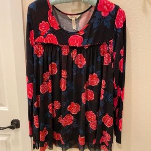Medium floral top